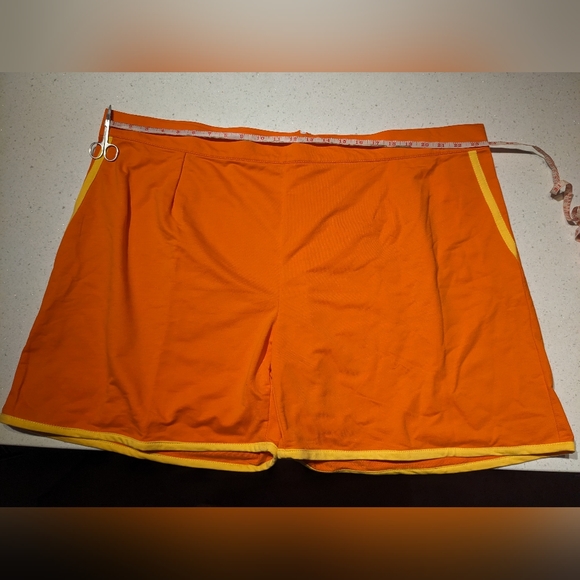 Princess Daisy Sports Shorts - Picture 1 of 5